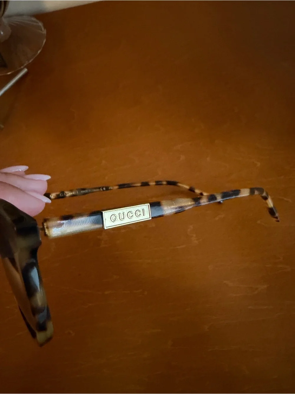 Gucci Tortoiseshell Sunglasses with Gold Plaque Gucci GG1157S 003
